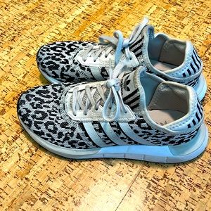 adidas Originals Women's Swift Run X Sneaker